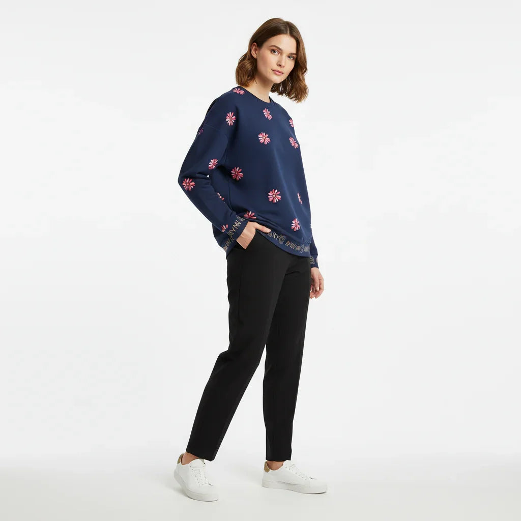 Three-quarter view studio