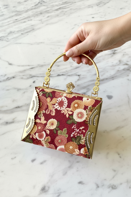 Top Angle - Showing Clasp and Handle