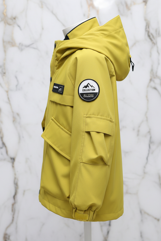 Yellow Jacket - Side View